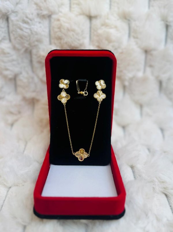 TREFLE D'OR-OR 18k - Produit cosmétique | Maison Capuccine