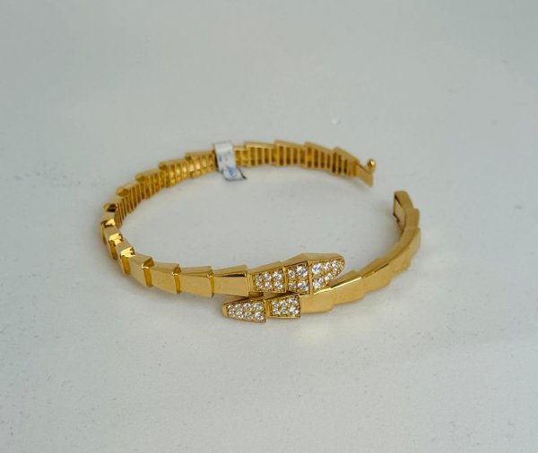 Bracelet Serpenti-OR 18K - Produit cosmétique | Maison Capuccine